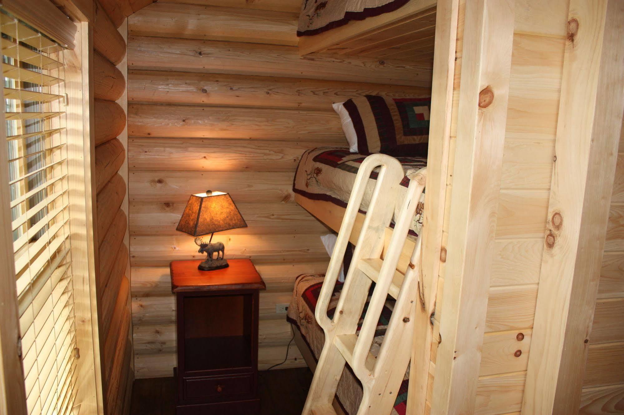 Lake Parlin Lodge & Cabins West Forks Exterior foto